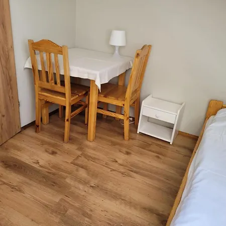 Dom W Puszczy Noteckiej カントリーハウス *